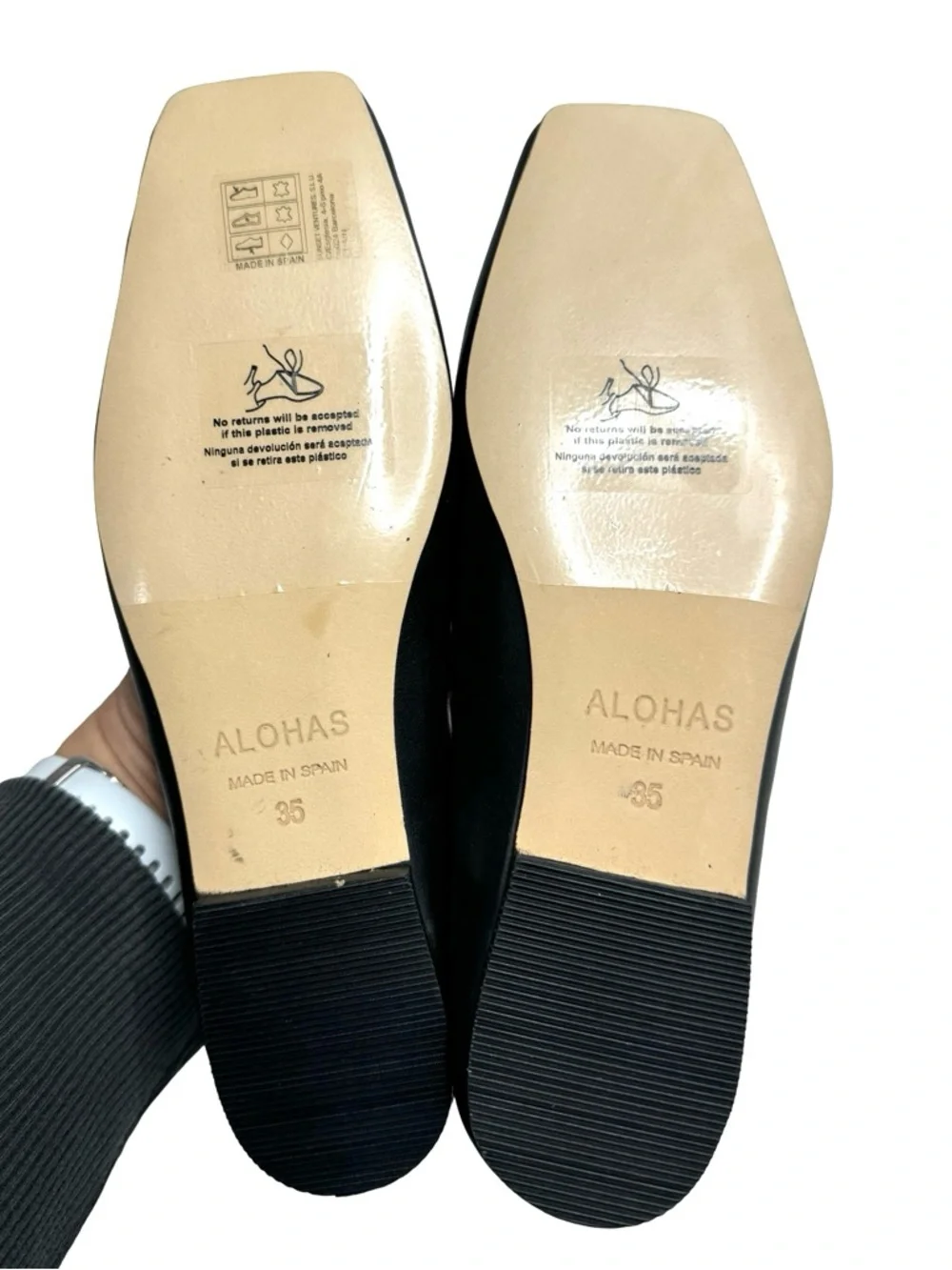Alohas | NWOB Bella Crystal Ballet Flat Black Leather 35